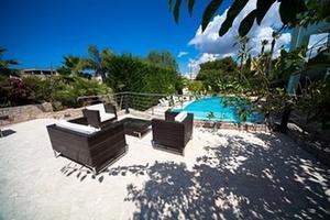 Villa con piscina a Parabita