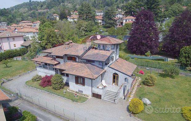 Villa singola - Cocquio-Trevisago