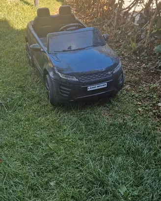 Macchina per bambini/e a batteria da guidare