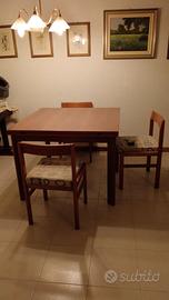 Tavolo quadrato legno massello noce