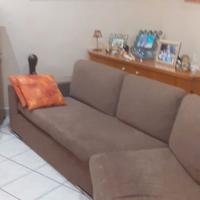 divano con mobile su misura