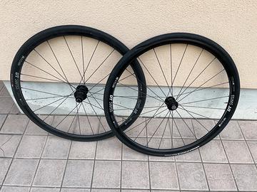 Cerchi Bici da corsa DT SWISS R470 db