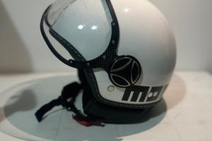 Casco momo desing