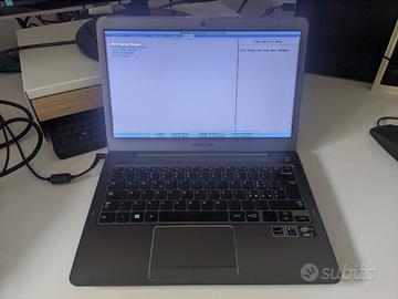 Ultrabook Samsung NP530U3C (notebook) 13.3"