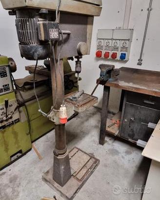 attrezzatura varia officina moto meccanica
