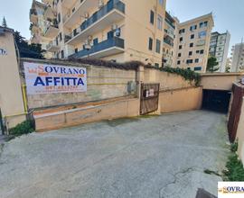 PIAZZA PRINCIPE DI CAMPOREALE: MAGAZZINO C/2 MQ