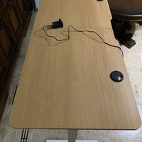 Scrivania elettrica SANODESK regolabile con memori