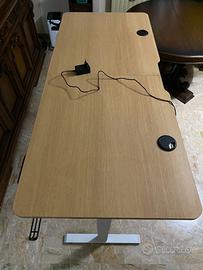 Scrivania elettrica SANODESK regolabile con memori