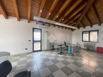 MONOLOCALE A SAN GIORGIO BIGARELLO