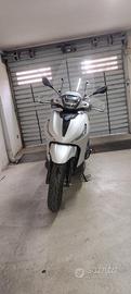 Piaggio Beverly 400 S