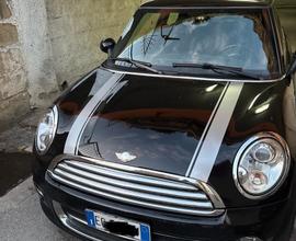 Mini cooper con fermo
