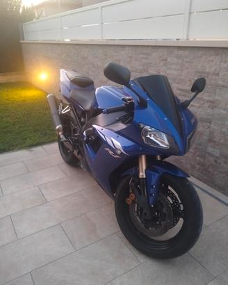 Yamaha R1 2003