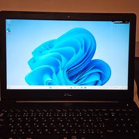 Laptop Dell Latitude 3590 - Schermo rotto