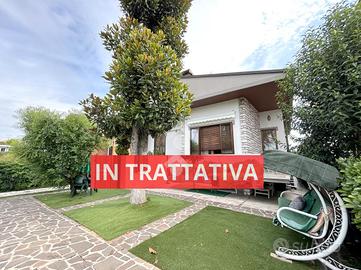 VILLA SINGOLA A CARPENEDOLO
