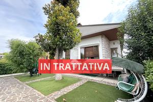 VILLA SINGOLA A CARPENEDOLO