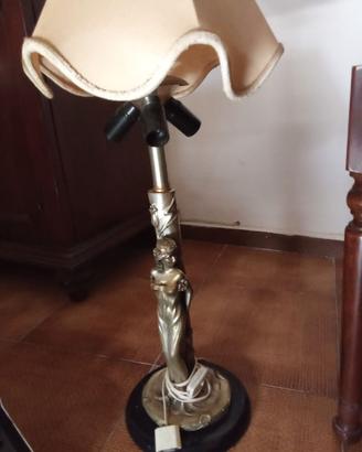 Lampada in argento