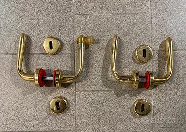 Maniglie porte interne.