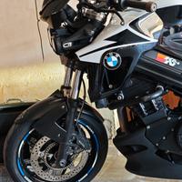 Telaio e targa BMW F800r