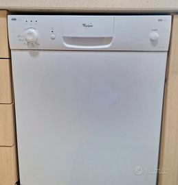 lavastoviglie Whirlpool 