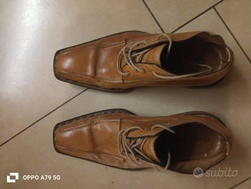 scarpa in cuoio