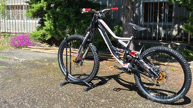specialized demo 8 