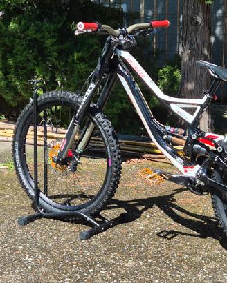 specialized demo 8 