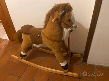 Cavallo a dondolo