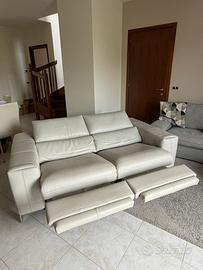 Divano in pelle italiana pieno fiore