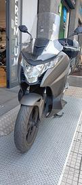Honda Integra 750
