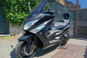 YAMAHA T-Max 500