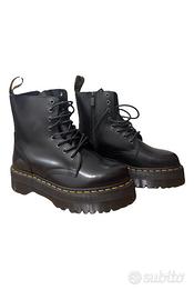 Stivali Dr. Martens Jadon in Pelle