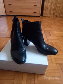 stiletto  n.40 in vera pelle 