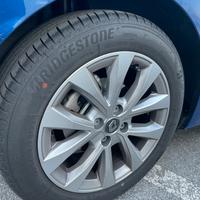 Gomme auto BRIDGESTONE  NUOVE