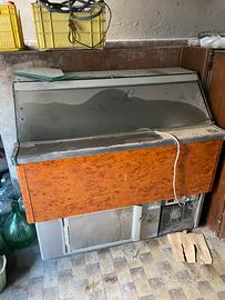 Vetrina gelato artigianale