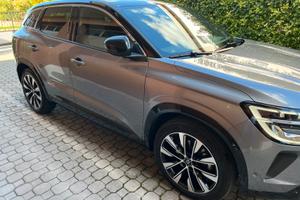 Renault Australe techno-E tech fil ibryd 200
