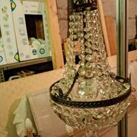 lampadario con gocce in vetro