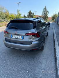 Macchina fiat tipo