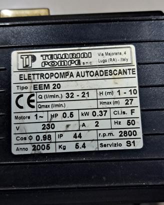 Pompa autoadescante 