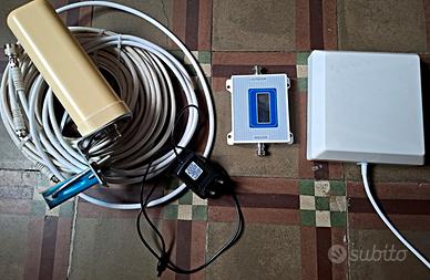 Amplificatore di segnale telefonico