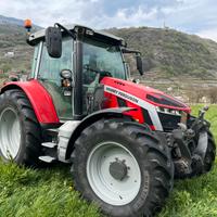 Trattore MASSEY FERGUSON 5S.145
