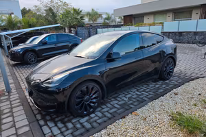 tesla model y performance 