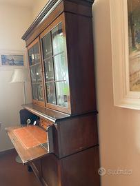 Vetrina inglese in mogano