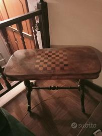 Tavolinetto antico per gioco dama o scacchi