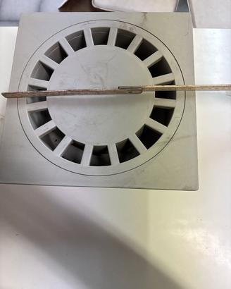 Chiusino sifonato 30x30