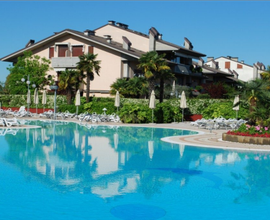 Green Residence Village con piscine