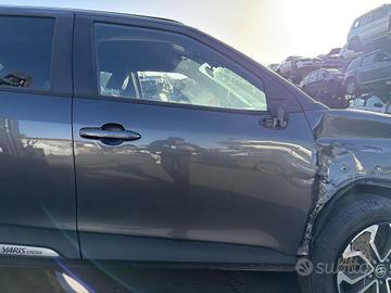 PORTIERA ANTERIORE DESTRA TOYOTA Yaris Cross Serie