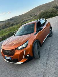 Peugeot e-2008 elettrica unico proprietario full