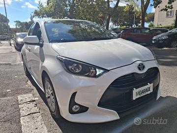 Toyota Yaris 1.5 Hybrid 5 porte Business