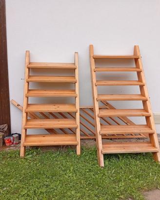 Coppia scale in legno di Larice con parapetto
