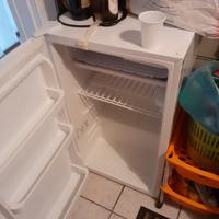 frigo piccolo e congelatore
